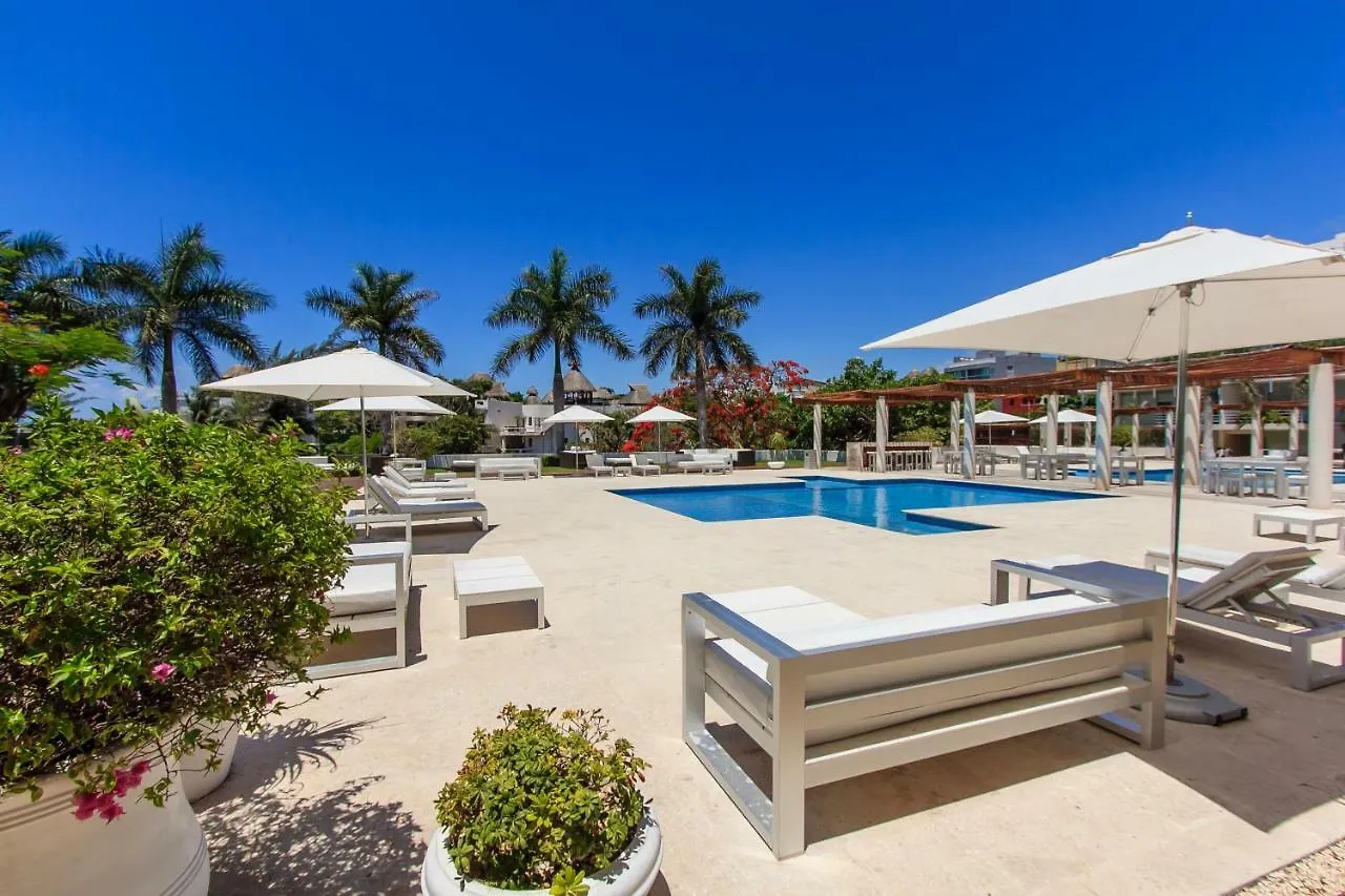 Magia Beachside Condo Плая-дель-Кармен 3*,